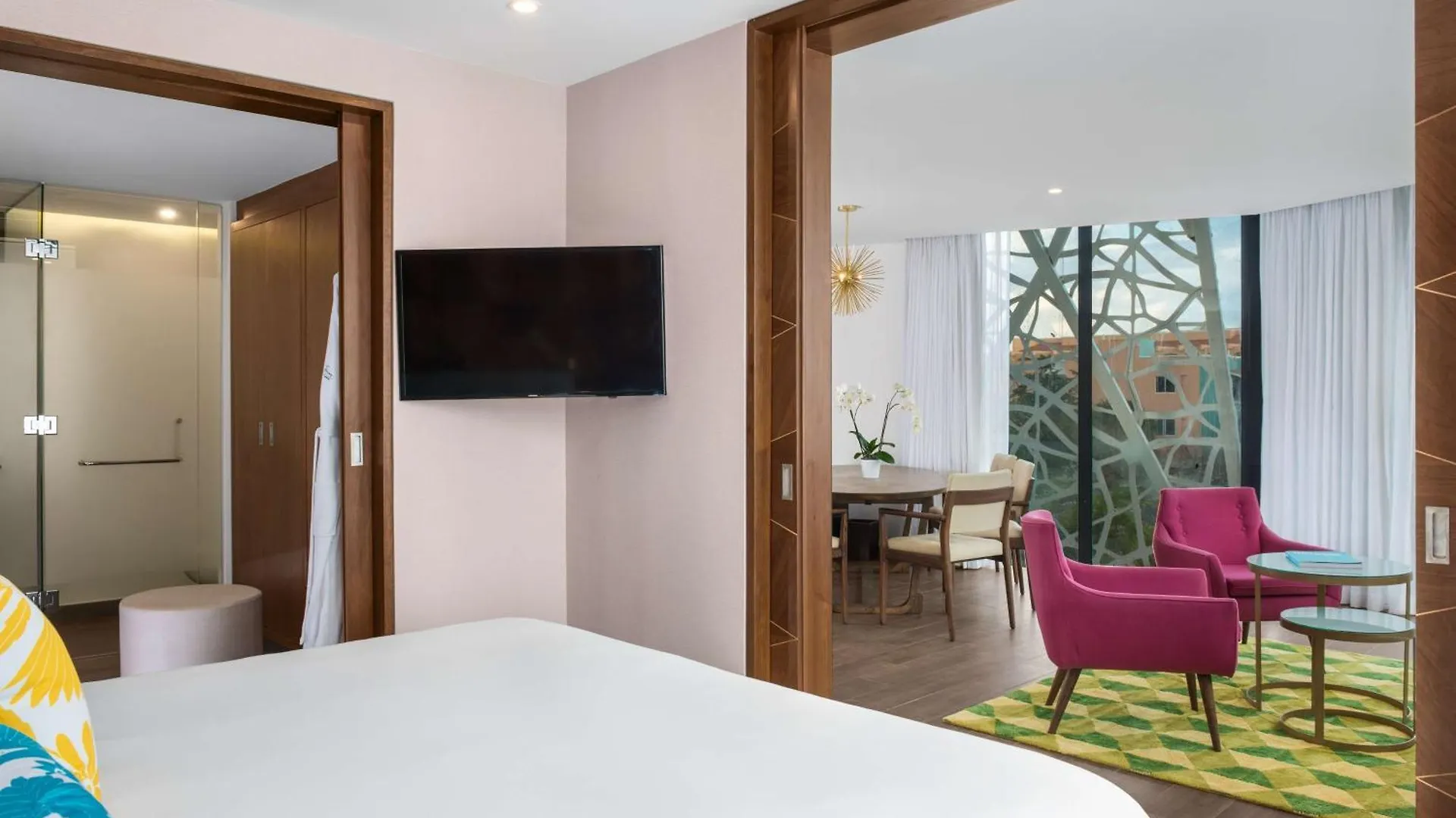 The Fives Downtown Hotel & Residences, Curio Collection By Hilton Πλάγια Ντελ Κάρμεν 4*,  Μεξικό