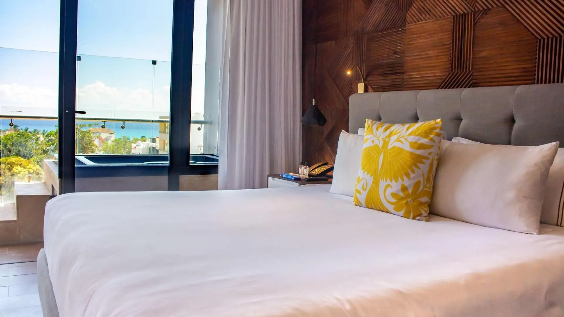 The Fives Downtown Hotel & Residences, Curio Collection By Hilton Πλάγια Ντελ Κάρμεν