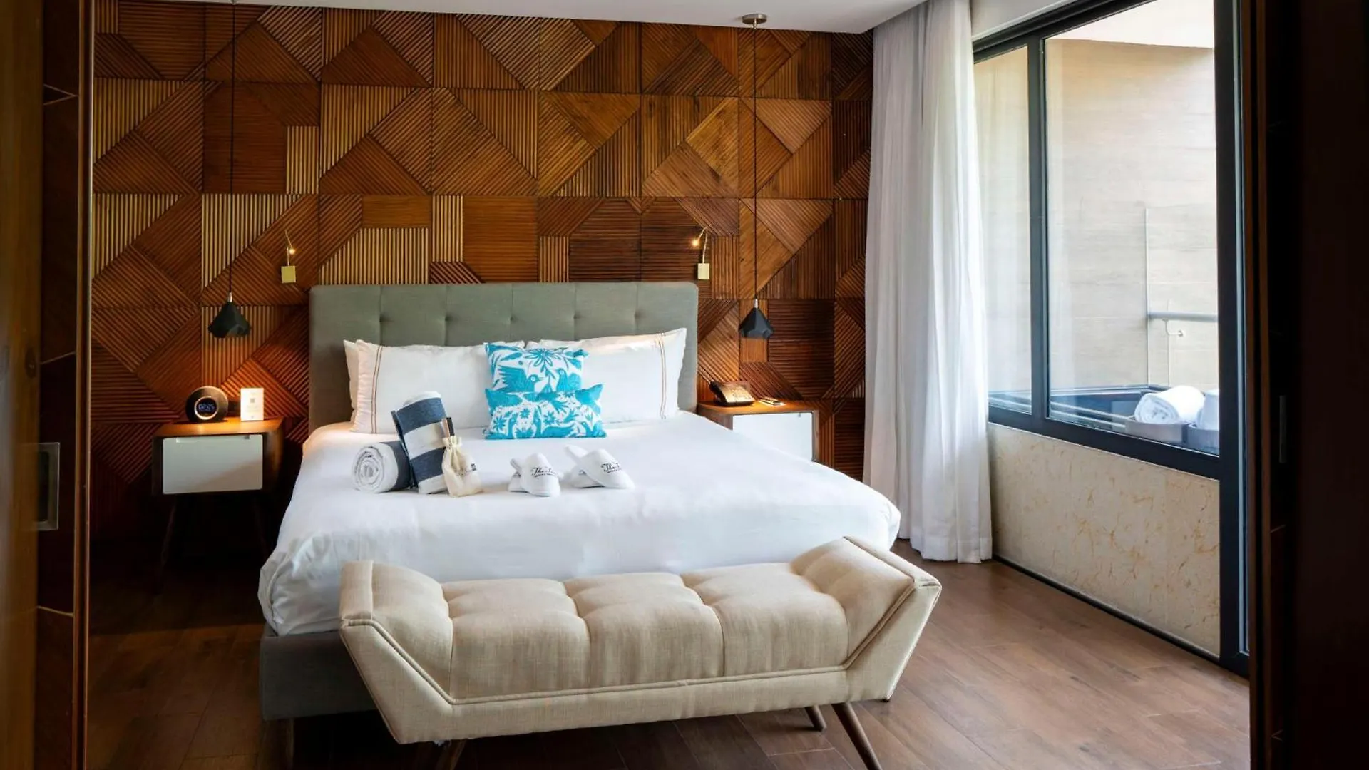 The Fives Downtown Hotel & Residences, Curio Collection By Hilton Πλάγια Ντελ Κάρμεν