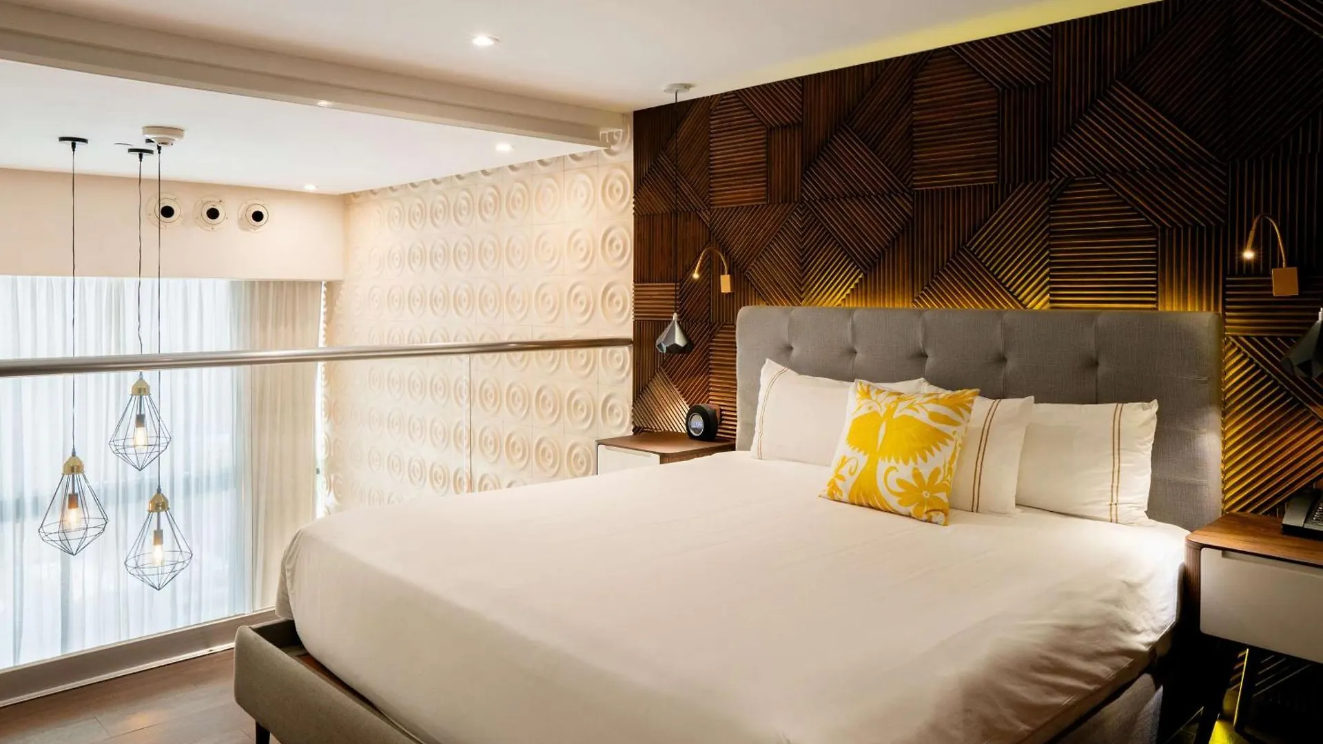 The Fives Downtown Hotel & Residences, Curio Collection By Hilton Πλάγια Ντελ Κάρμεν