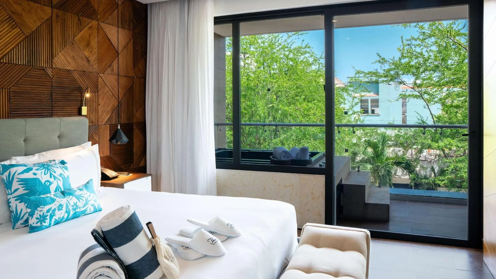 The Fives Downtown Hotel & Residences, Curio Collection By Hilton Playa del Carmen