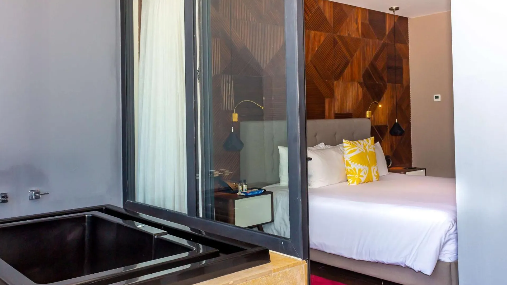 The Fives Downtown Hotel & Residences, Curio Collection By Hilton Πλάγια Ντελ Κάρμεν
