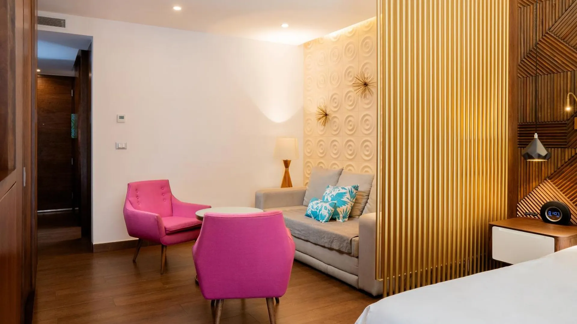 ****  The Fives Downtown Hotel & Residences, Curio Collection By Hilton Playa del Carmen Mexico