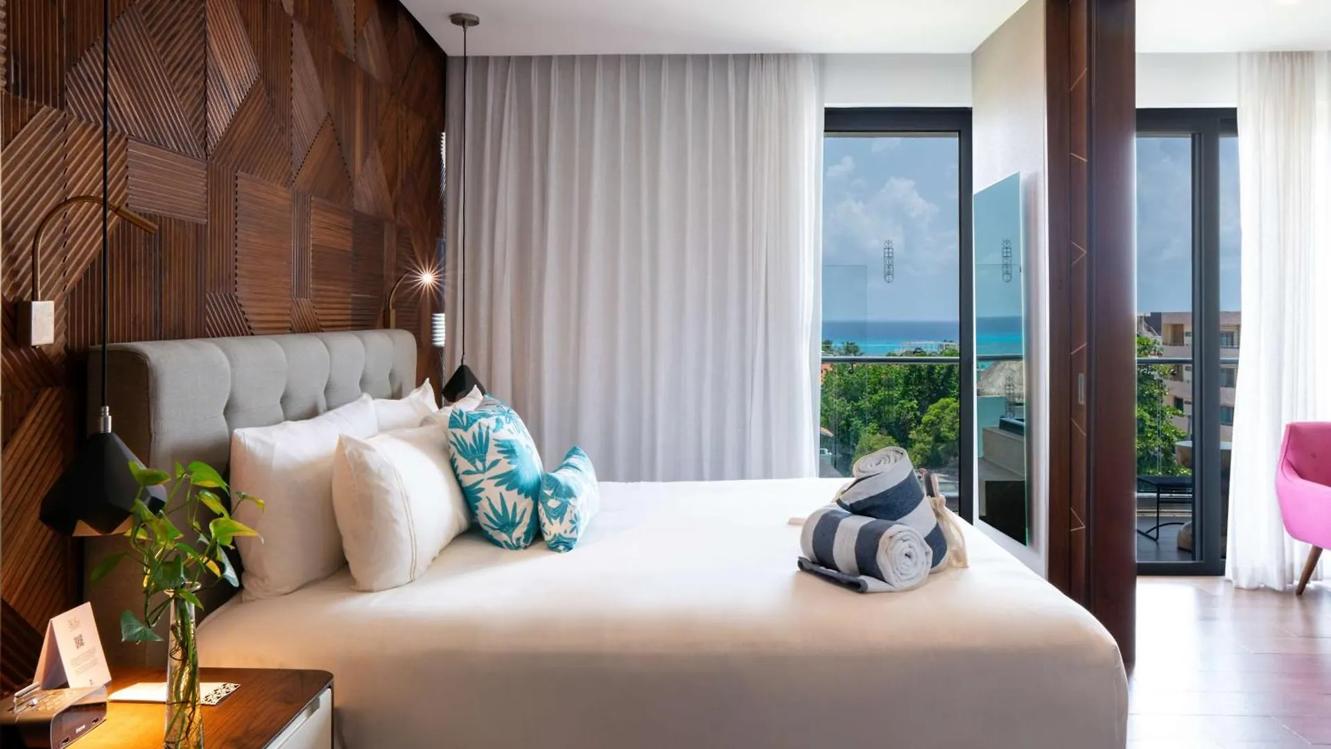 The Fives Downtown Hotel & Residences, Curio Collection By Hilton Playa del Carmen