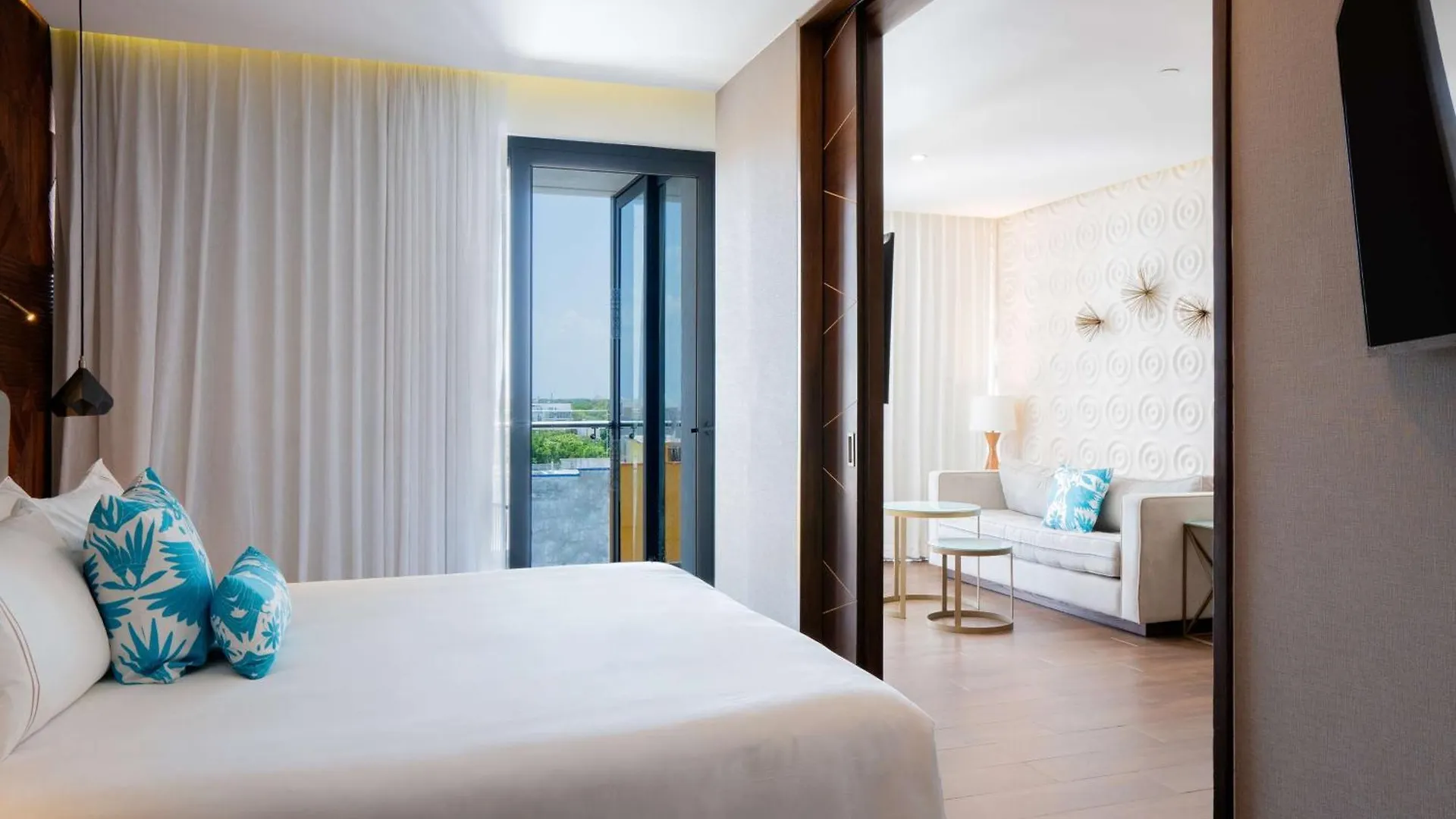 The Fives Downtown Hotel & Residences, Curio Collection By Hilton Playa del Carmen 4*,  Mexico